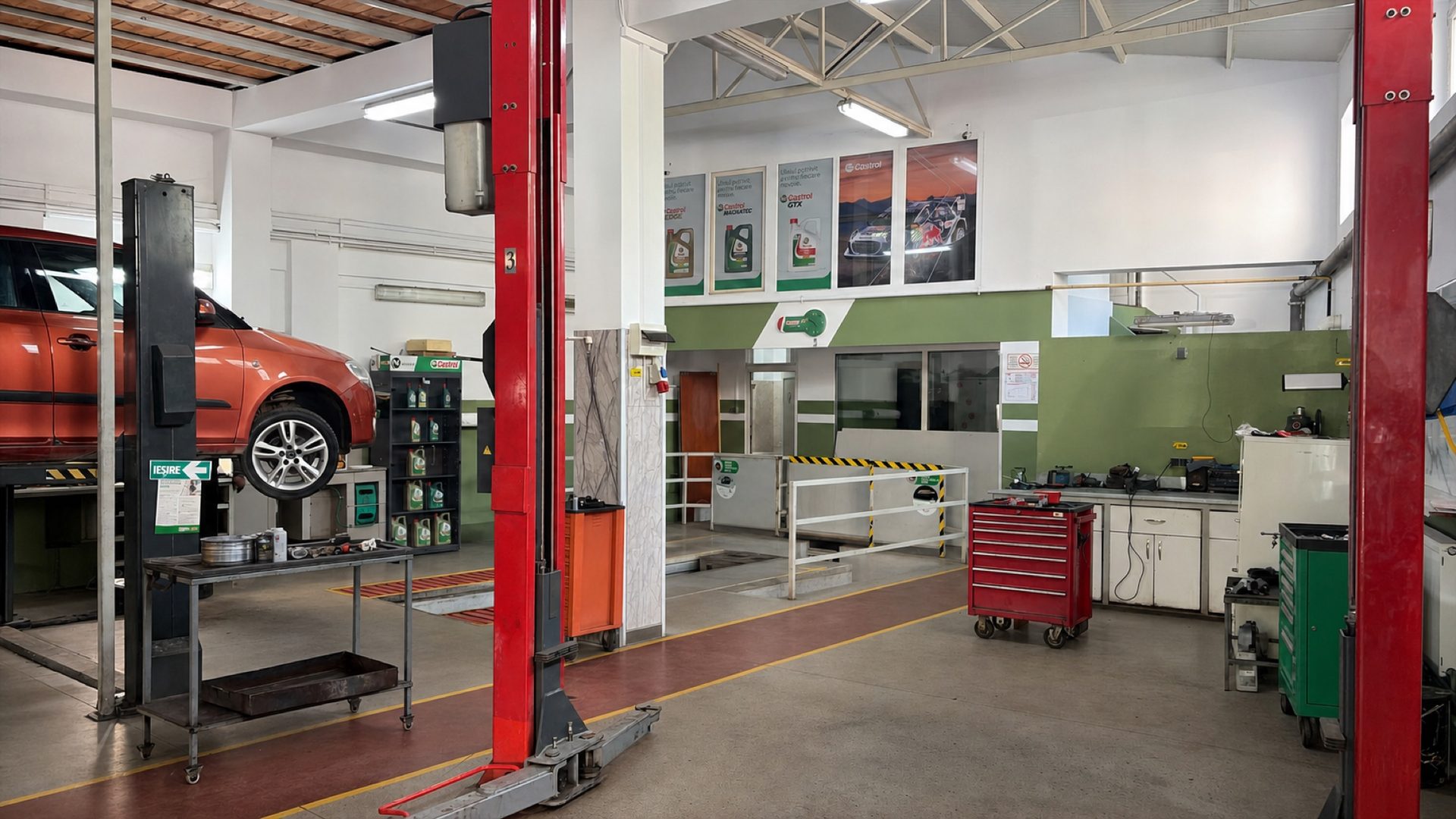 Atelierul Doricom Service, renovat — Str. Moșoaia 46, București